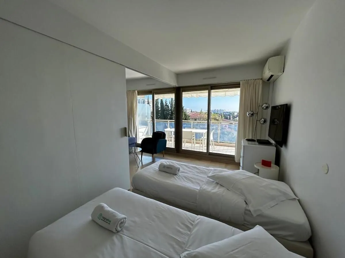 Daire A018-Large Studio With Sea View Swimming Pool Garage Cannes Fransa